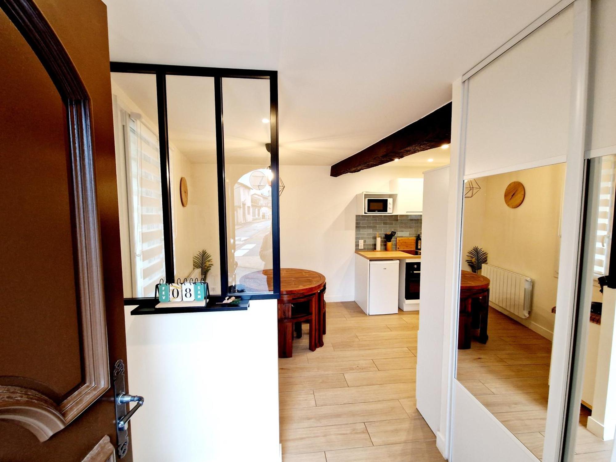 Studio Entierement Equipe Cailloux-sur-Fontaines Buitenkant foto